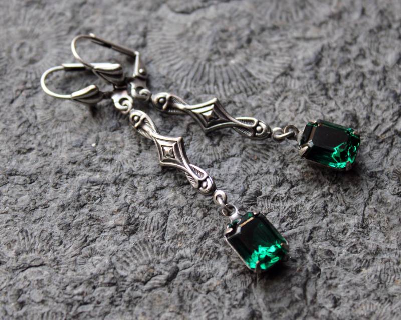 Cabochon-Ohrhänger Smaragd-Grün Art Decó Vintage Silber von Drachenfliege