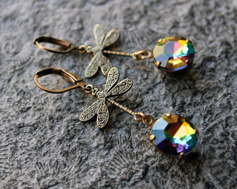 Cabochon-Ohrringe Funkel-Libellen Vitrail | Messing Vintage von Drachenfliege