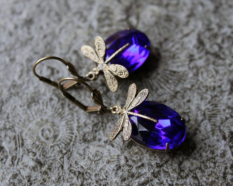 Cabochon-Ohrringe Mitternachts-Libellen Blau | Messing Vintage von Drachenfliege