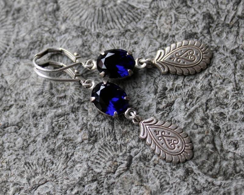Cabochon-Ohrringe Nuala Silber | Dark Blue Vintage Cabochon-Ohrringe Nuala Silber | Dark Blue Vintage von Drachenfliege
