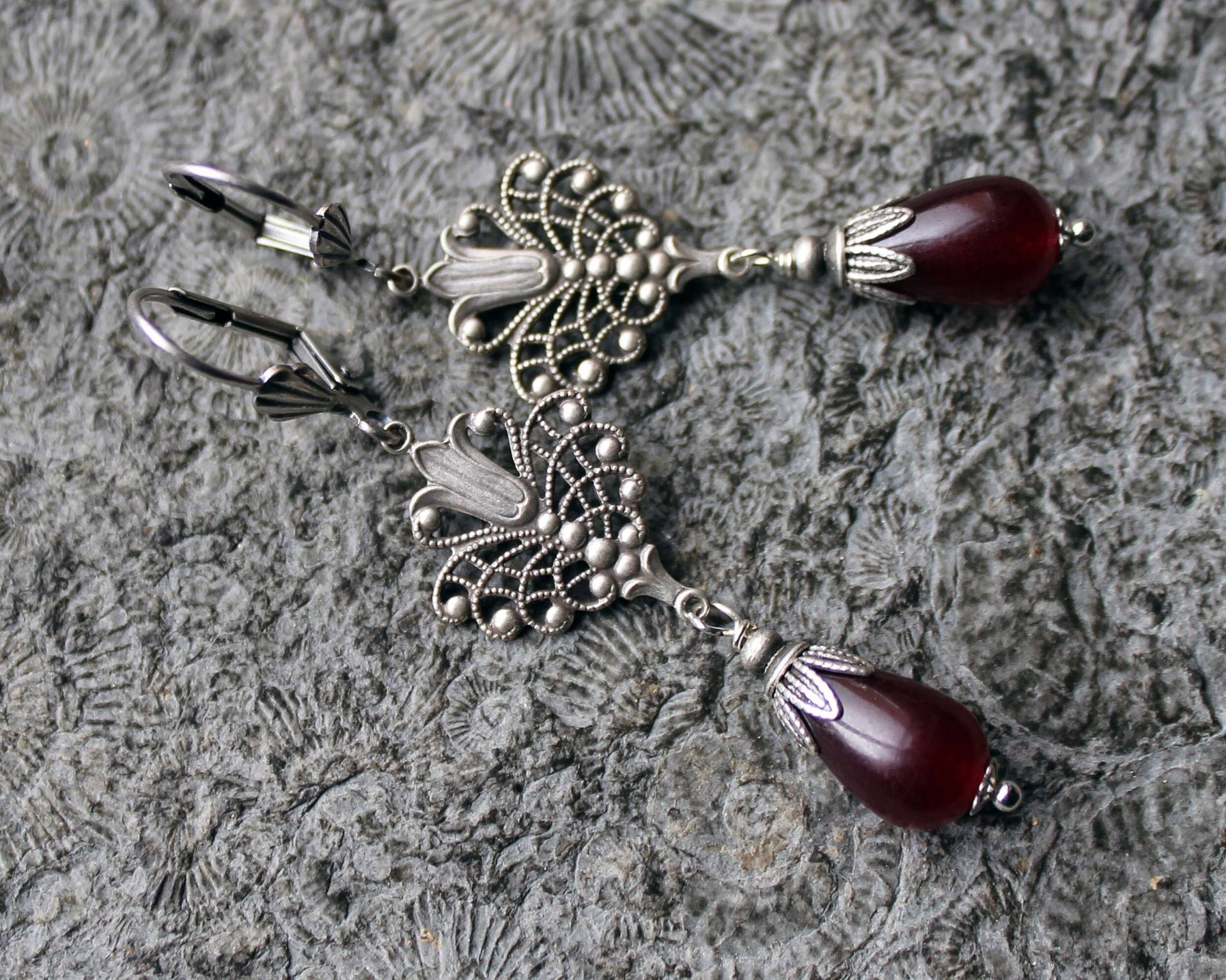 Edelstein-Ohrringe Jade-Falter Vintage Rot | Silber Edelstein-Ohrringe Jade-Falter Vintage Rot | Silber von Drachenfliege