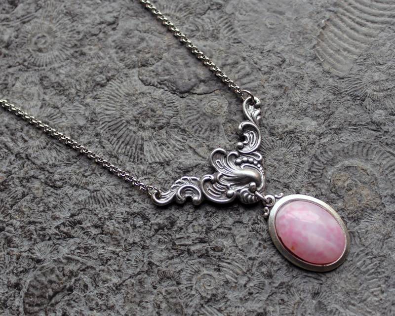 Unikat Cabochon-Kette Pink Marble Collier Rosa | Silber Vintage Unikat Cabochon-Kette Pink Marble Collier Rosa | Silber Vintage von Drachenfliege