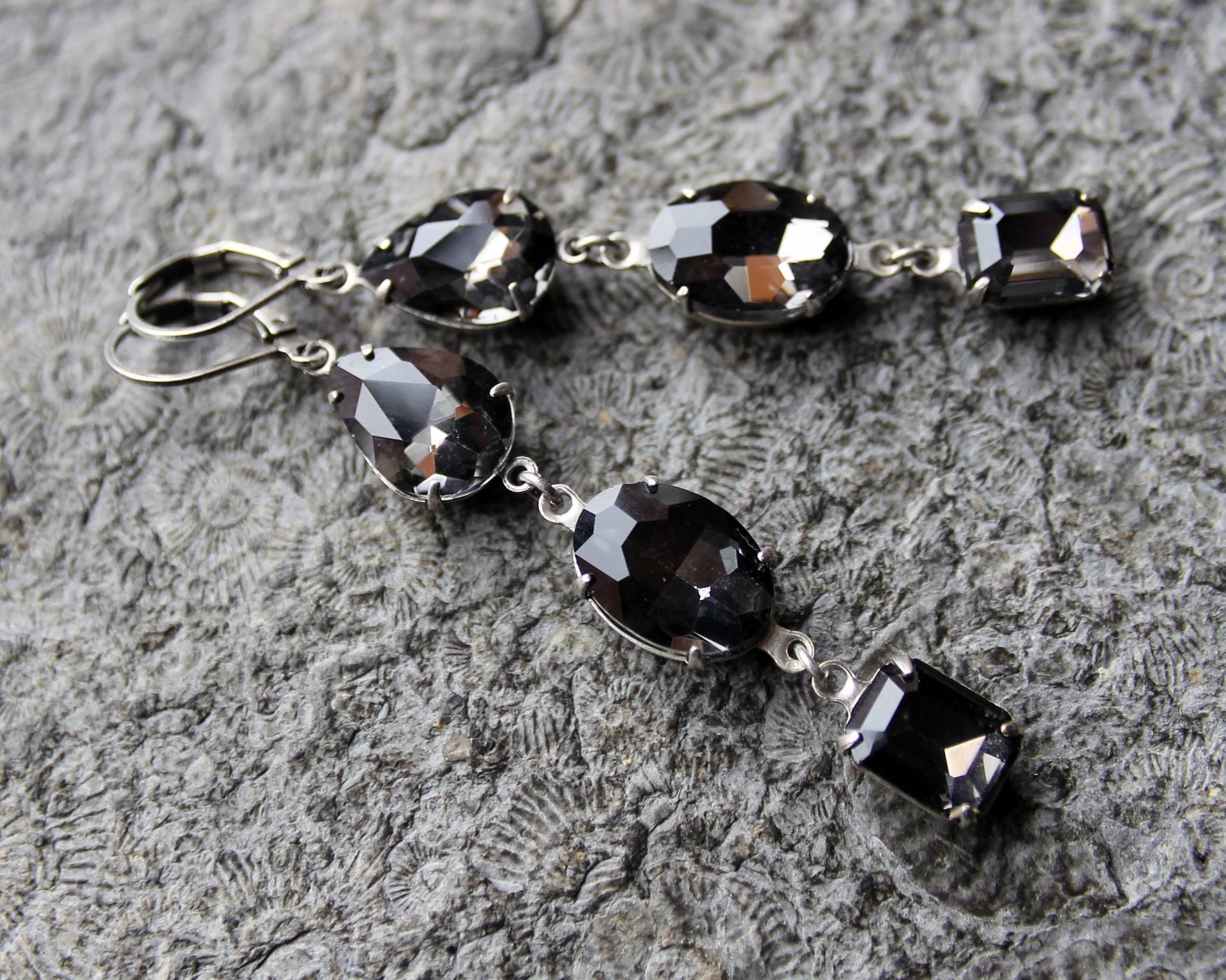 Unikat Cabochon-Ohrringe Simply Precious Grau | Silber Vintage von Drachenfliege