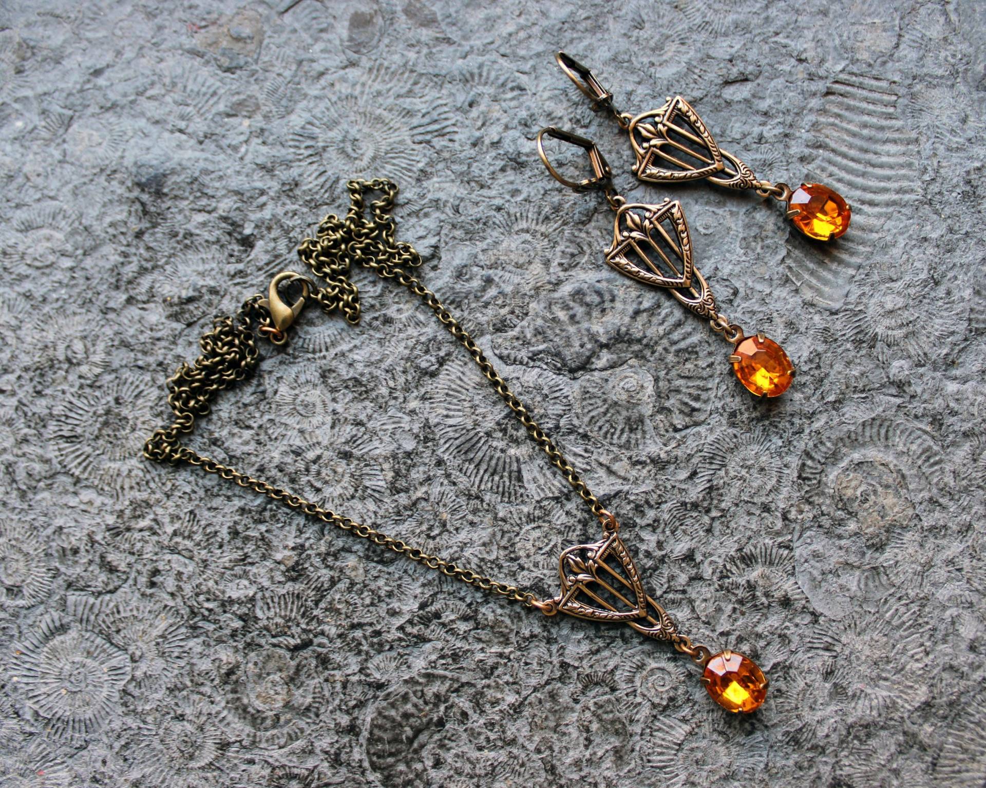 Unikat Cabochon Schmuck-Set Jugendstil Messing | Bronze Orange Unikat Cabochon Schmuck-Set Jugendstil Messing | Bronze Orange von Drachenfliege