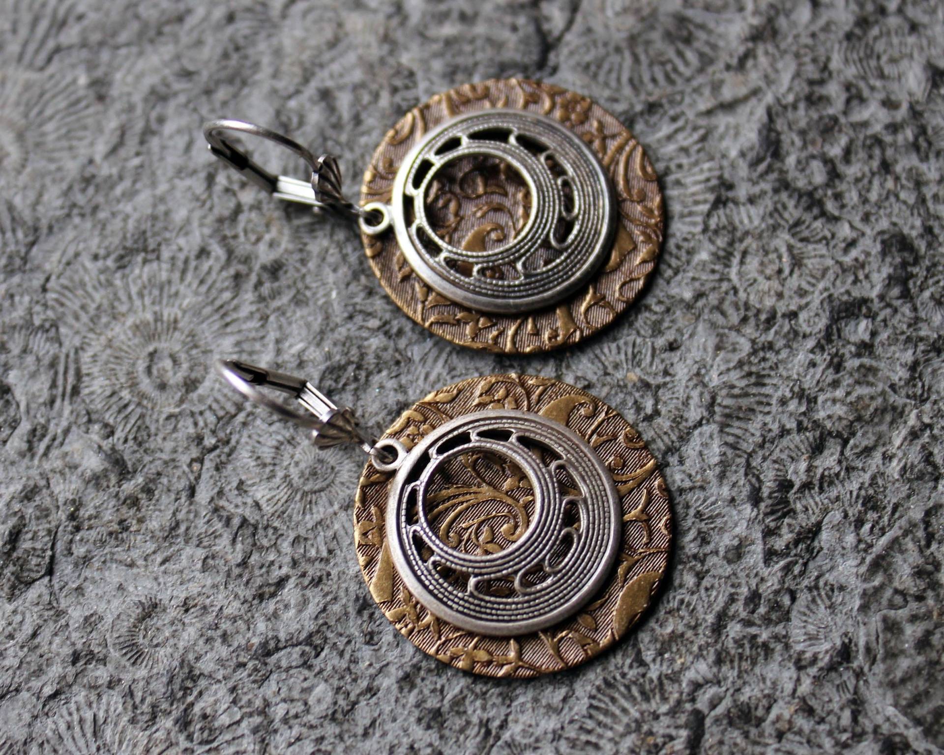 Unikat Two Tone-Ohrringe Double Circles Messing | Silber von Drachenfliege