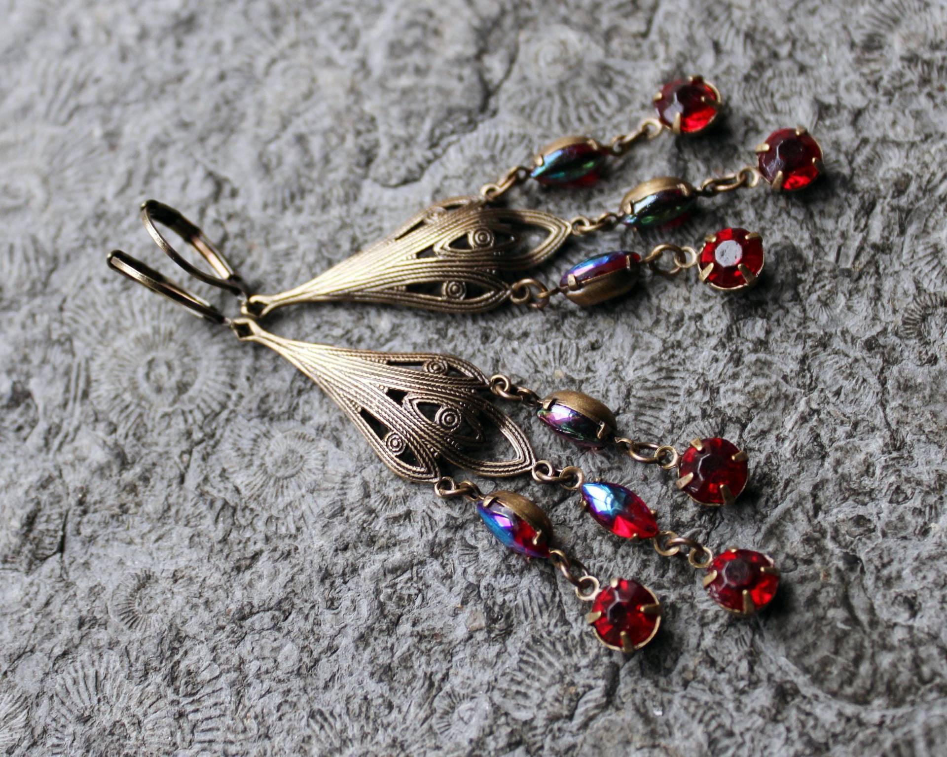 Vintage Cabochon Gala-Ohrringe Chandeliers Amira Messing | Rot Ab von Drachenfliege