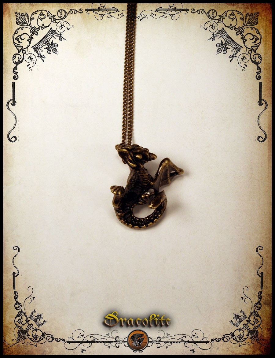 Baby Drachen Beschützer Anhänger Schmuck - Handgemachte Mittelalterliche Halskette Mit Swarovski von Dracolite