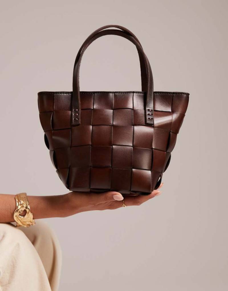 Dragon Diffusion - Japan Mini - Kleine Tasche aus gewebtem Leder mit Henkel an der Oberseite in Dunkelbraun von Dragon Diffusion