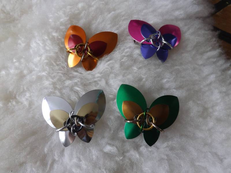 Schmetterling Brosche - Scalemail Schmetterlinge Ein- Oder Zweifarbig Auf Bestellung Schmetterling Brosche - Scalemail Schmetterlinge Ein- Oder Zweifarbig Auf Bestellung von DragonHeARTSpace