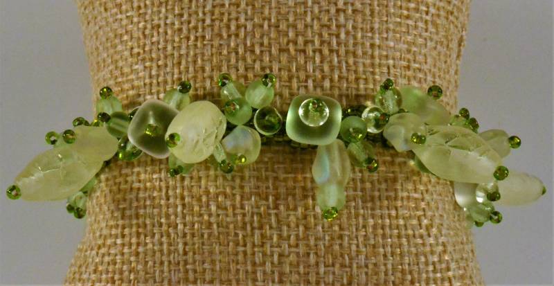 Chablis Blumengarten Armband Chablis Blumengarten Armband von DragonPointJewelry