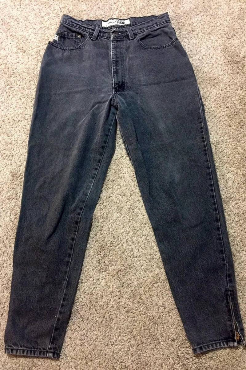 Vintage Schwarz Denim High-Rise X-Am Mom Jeans Größe 11/12 Gerades Bein Spitz Zulaufen Knöchel Mit Reißverschlüssen Hohe Taille 1990Er 1980Er Vintage Schwarz Denim High-Rise X-Am Mom Jeans Größe 11/12 Gerades Bein Spitz Zulaufen Knöchel Mit Reißverschlüssen Hohe Taille 1990Er 1980Er von DragonflyHatCo
