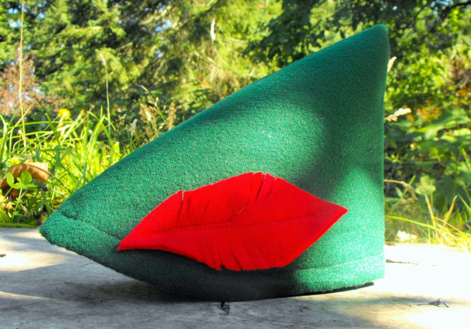 Peter Pan Hut - Handgefertigter Filzhut Mit Feder Für Waldspiel, Waldelfen, Waldelfen von DragonsWood