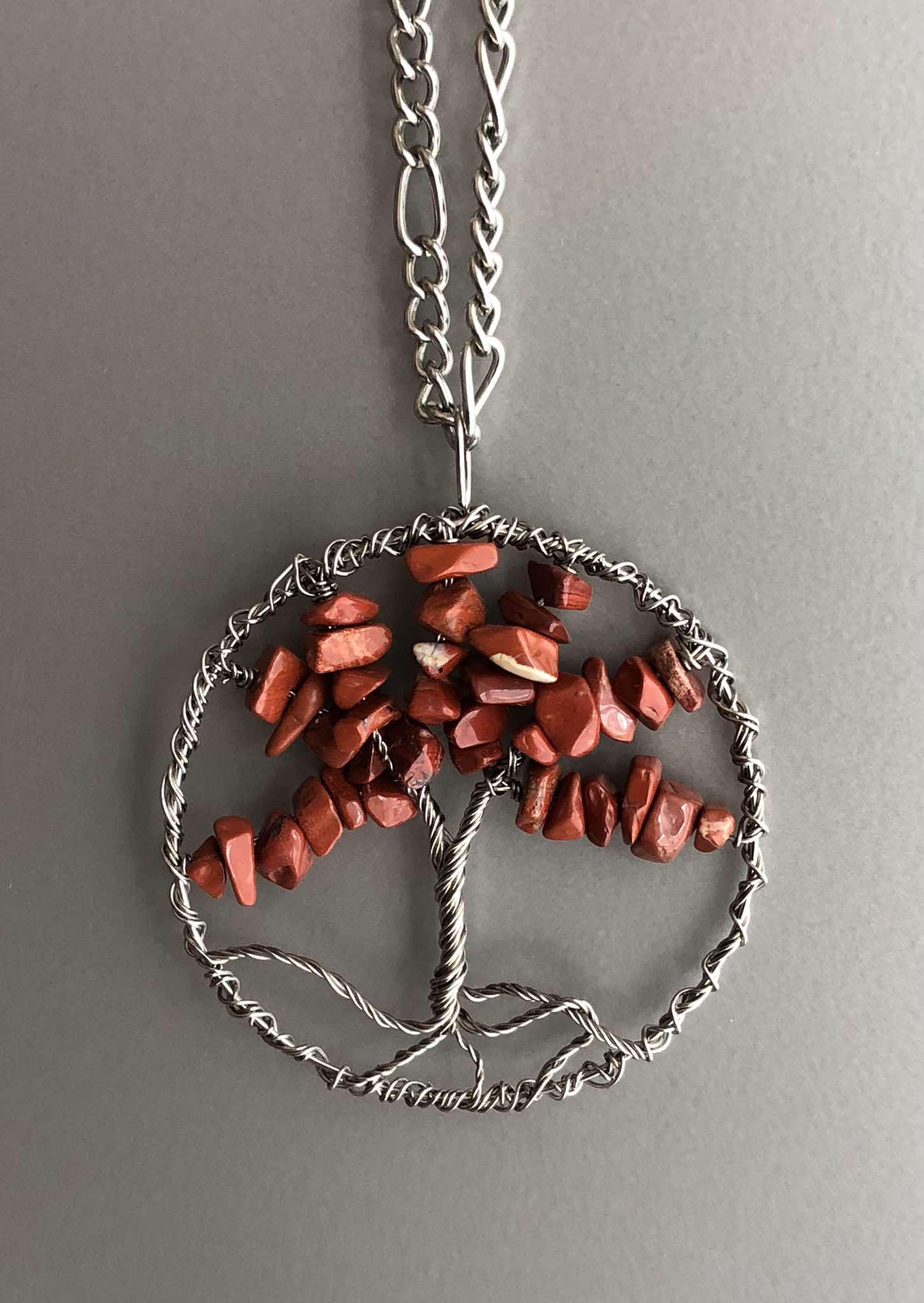 Lebensbaum Kette Mit Rotem Jaspis - Baum Des Lebens Anhänger von DrahtArtSchwaegerl