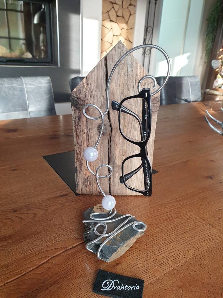 Brillenhalter Aus Schiefer Und Aludraht Vom Schmucklabel Drahtoria von Drahtoria