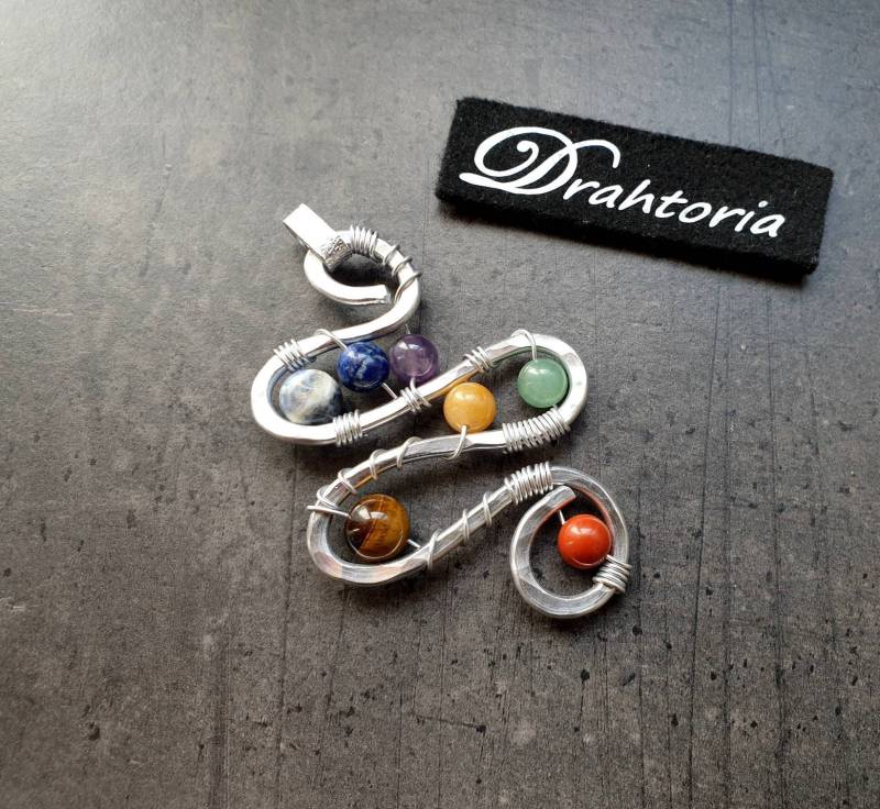 Chakra Anhänger Aus Aludraht | Gehämmert Mit Natürlichen Edelsteinen Halbedelstein von Drahtoria