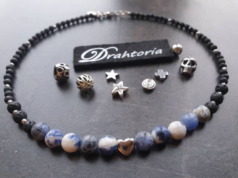 Drahtoria Edle Perlenkette Aus Natülichen Sodalith - Und Lavaperlen. Passt Super Zu Jeans Edelstahl Element Edelstein Heilstein von Drahtoria
