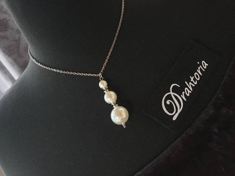Drahtoria Tolle Kette Mit Perlen in Weiß Und Edelstahl-Elementen Sowie Edelstahl-Kette Gliederkette Anhänger Ohrring Ohrschmuck von Drahtoria
