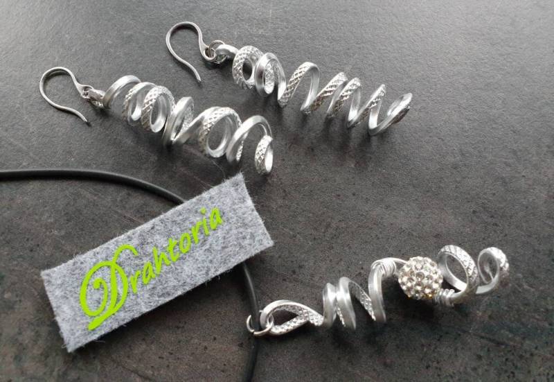 Edles Set Kette + Ohrhänger Aludraht Vom Schmucklabel Drahtoria von Drahtoria
