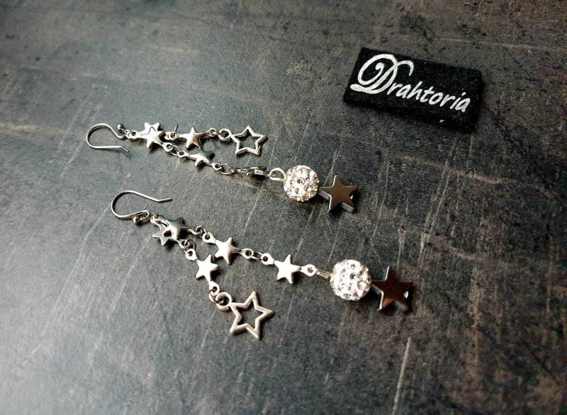 Glitzer Ohrhänger "Star" Aus Edelstahl Silber Mit Strassperle Und Hämatit Stern Vom Schmucklabel Drahtoria von Drahtoria