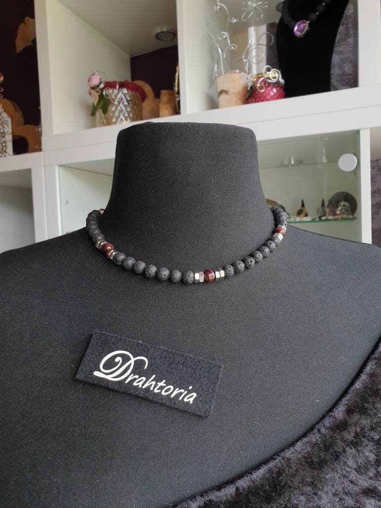 Lavastein Perlenkette Mit Edelstahl Und Halbedelstein Nach Wahl Vom Schmucklabel Drahtoria Lavastein Perlenkette Mit Edelstahl Und Halbedelstein Nach Wahl Vom Schmucklabel Drahtoria von Drahtoria