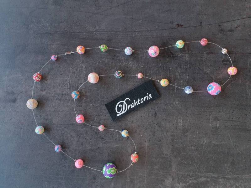 Perlenkette Bunte Fimoperlen Mit Blumen Am Draht Vom Schmucklabel Drahtoria von Drahtoria