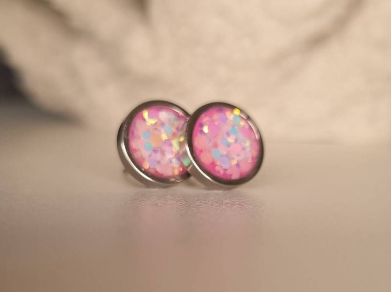 Edelstahl Ohrstecker 8mm Baby Pink Blau Edelstahl Ohrstecker 8mm Baby Pink Blau von DreaMaryArt