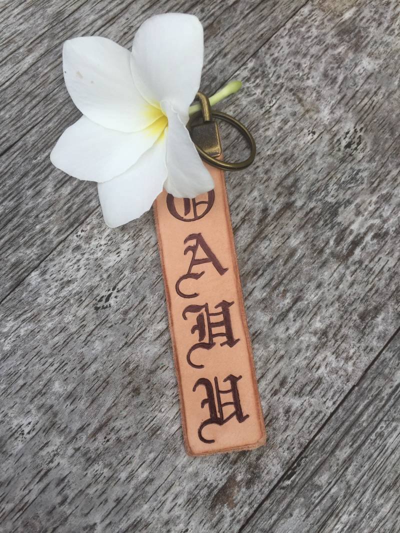 Top-Grain-Leder-Oahu-Schlüsselanhänger von DreamCityDesignz