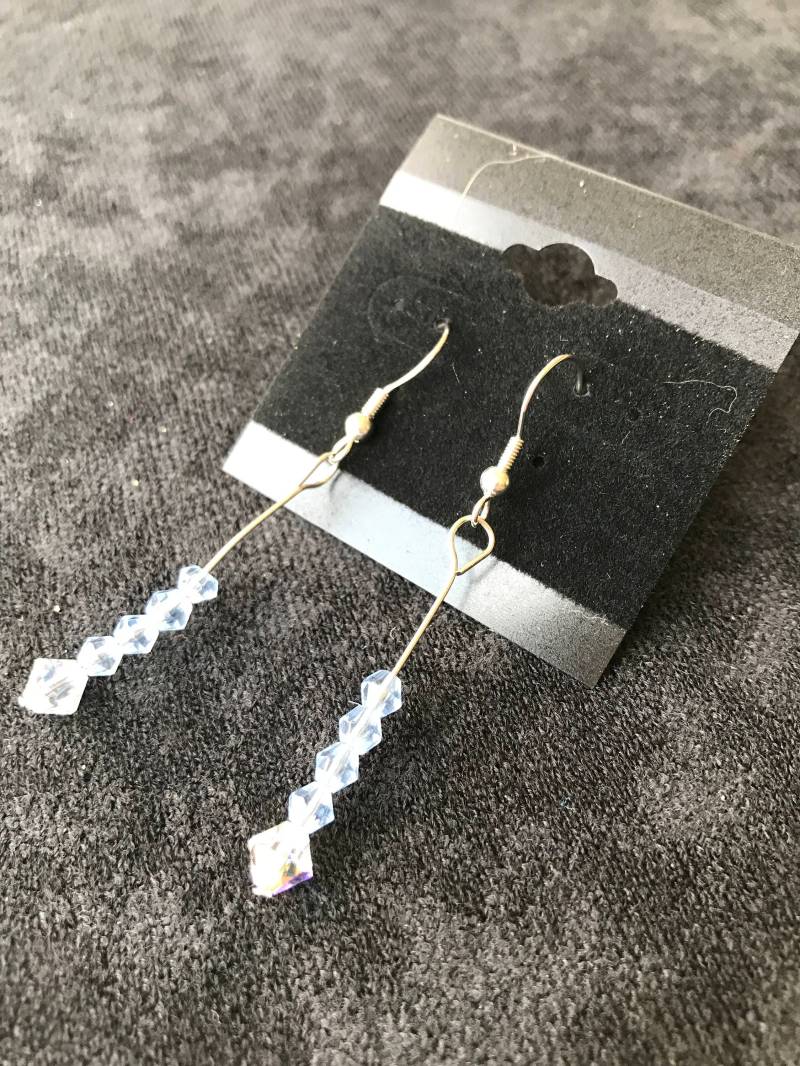 Licht Blau Und Klar Diamant-Form-Ohrringe von DreamCreateEnjoyArt