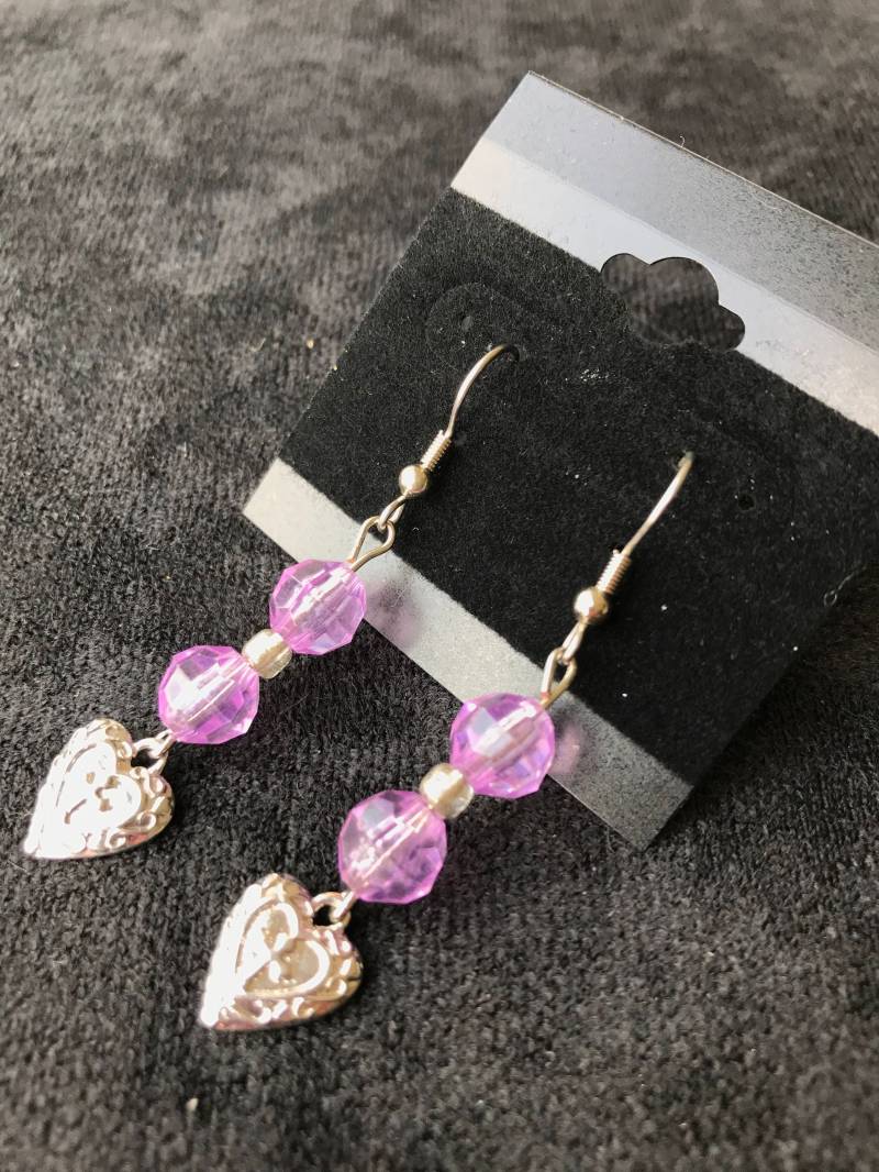 Lila Kugeln Mit Silber Herzohrringe von DreamCreateEnjoyArt