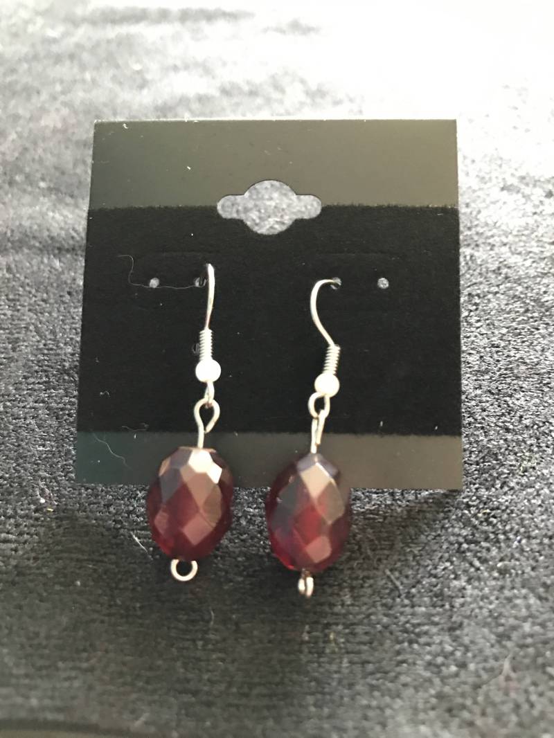 Rote Kugel Ohrringe von DreamCreateEnjoyArt