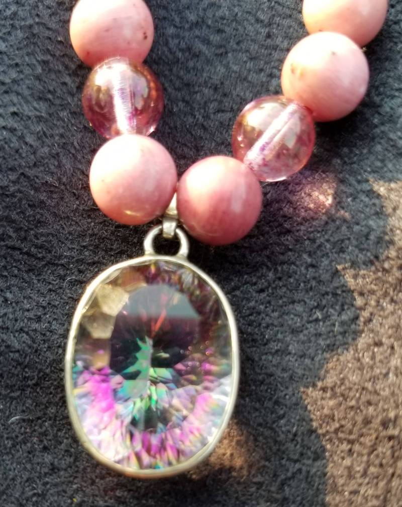 Rhodochrosit Halskette Mit Mystic Topas Anhänger Geschenk Für Frauen Best Friend Freundin Sie Frau Rhodochrosit Halskette Mit Mystic Topas Anhänger Geschenk Für Frauen Best Friend Freundin Sie Frau von DreamSeekerCrystal