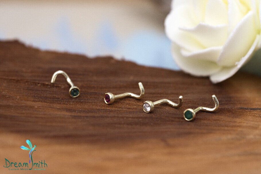 14K Gold Nasenstecker Mit Turmalin von DreamSmithJewelry