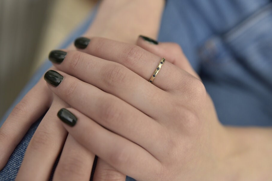 14K Goldring Mit Blauen Saphiren von DreamSmithJewelry