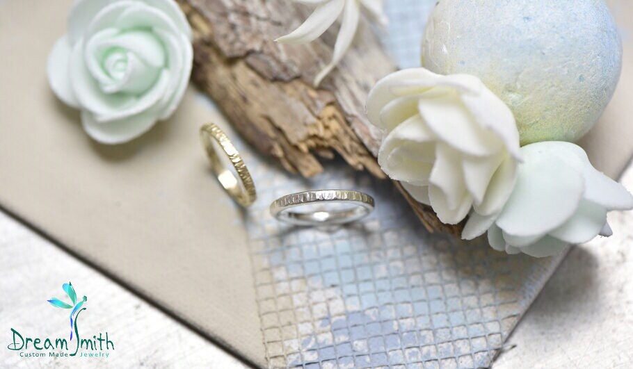 Gehämmerter Sterling Silber Oder 14K Gold Toe Ring von DreamSmithJewelry