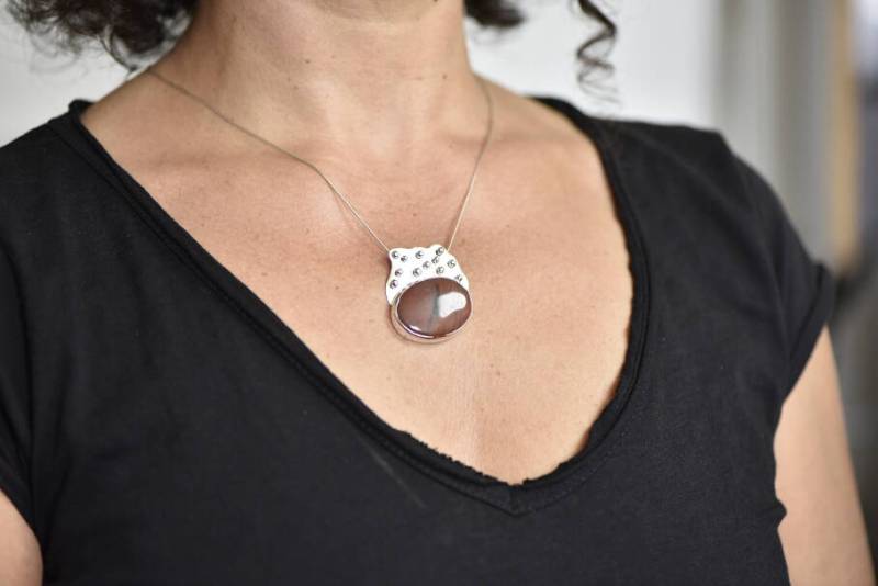 Jupiter's Moons - Roter Jaspis Und Sterling Silber Halskette von DreamSmithJewelry