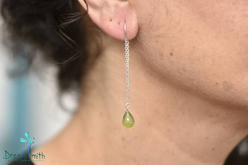 sterling Silber Ohrringe Mit Peridot Briolettes von DreamSmithJewelry