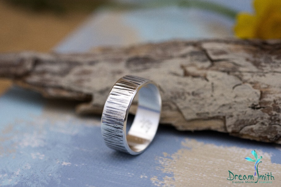 sterling Silber Ring Gehämmert Und Oxidiert Für Einen Rustikalen Look von DreamSmithJewelry