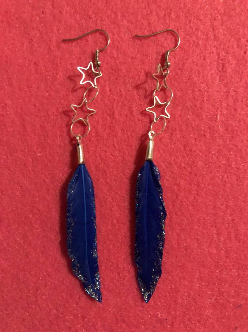 Saphir Blau/Schwarz/Weiß/Lila Feder Ohrringe Mit Sternen Saphir Blau/Schwarz/Weiß/Lila Feder Ohrringe Mit Sternen von DreamersRBelievers