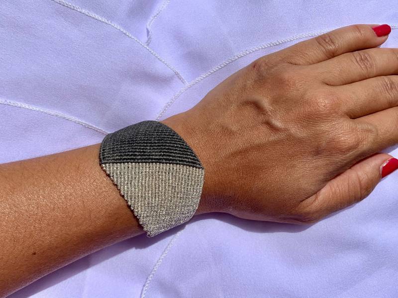 Macrame Manschettenarmband, Geschenk Frauen, Makrame Schmuck Handgemacht, Bohostyle Makramee Armband Für Damen, Hypoallergen, Viele Farben von DreamfulKnots