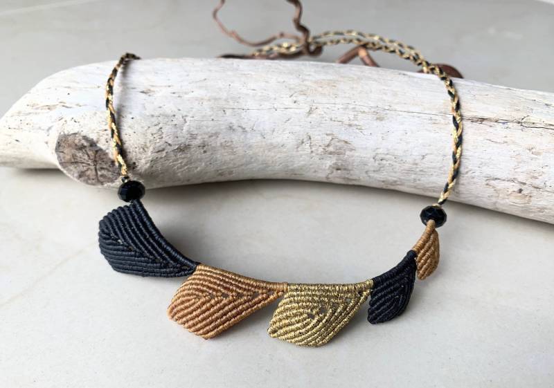 Schmuckset Blätter, Schmuck Hypoallergen, Blatt Halskette Ohhringe Armband, Micromacrame, Farbe Wählbar von DreamfulKnots