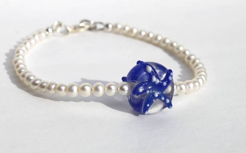Perle Seestern Armband Mit Silberverschluss Perle Seestern Armband Mit Silberverschluss von DreamingMuseDesigns