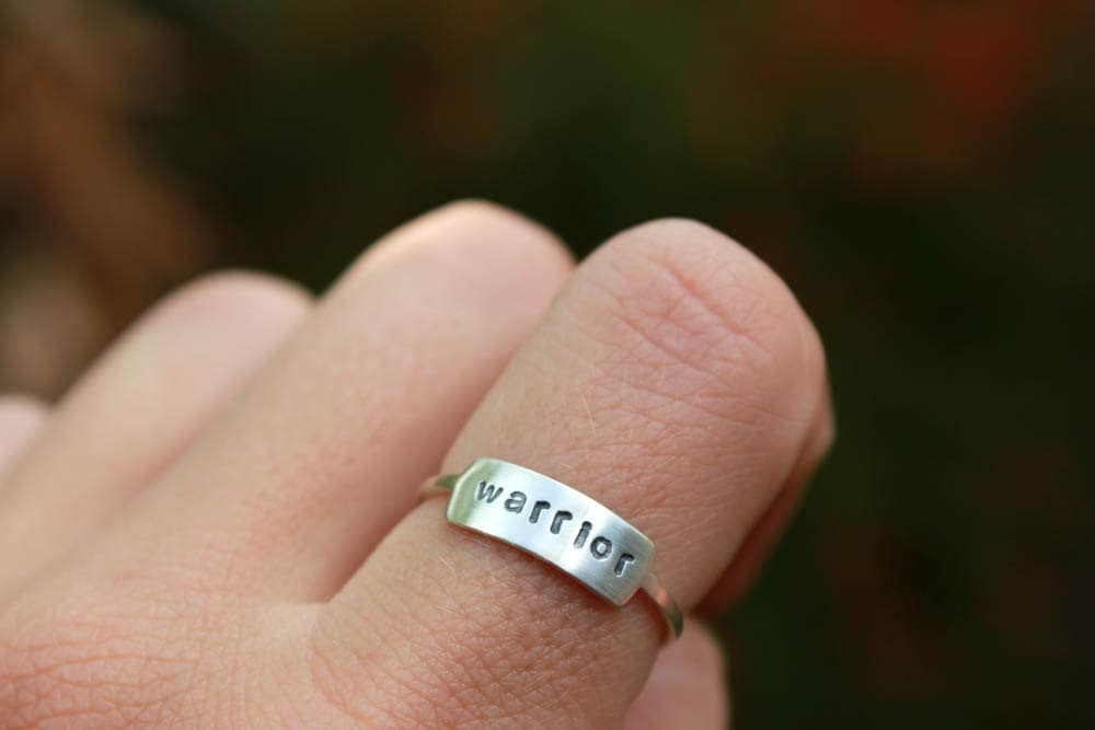 Krieger Gestempelt Bar Ring - Personalisierte Statement von DreamingTreeCreation