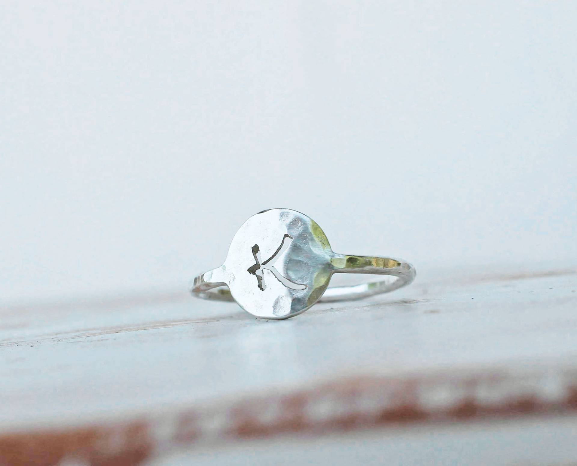 Spring Tide Sterling Silber Initial Ring - Brautjungfer Geschenke Spring Tide Sterling Silber Initial Ring - Brautjungfer Geschenke von DreamingTreeCreation