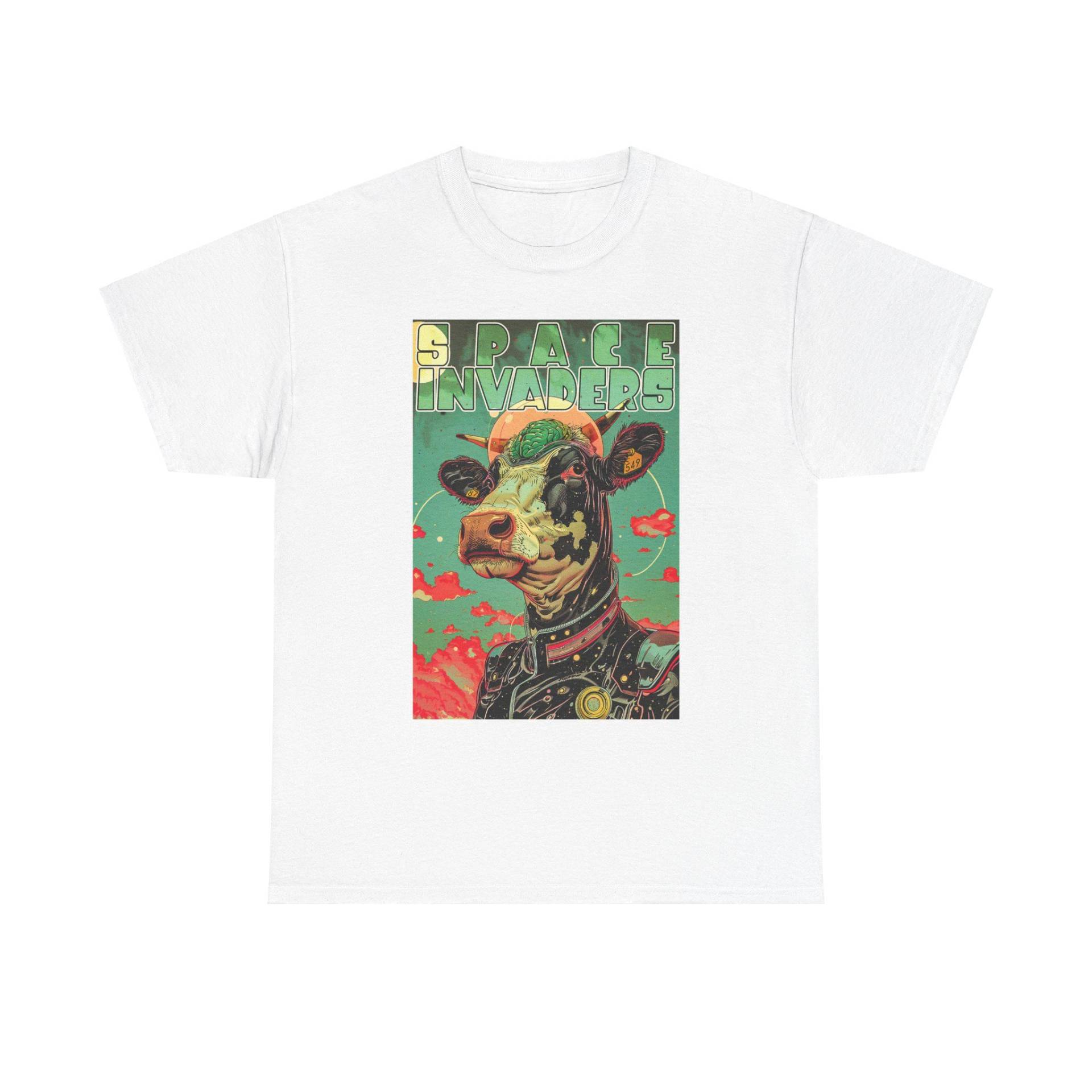 Space Invaders Cow T-Shirt Alien Brain, Sci-Fi Chic, Galactic Style, Funky Fashion Artwork, Invasion, Extraterrestrial, Alienbrain von DreamlandAI