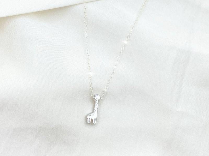 Reduziert Personalisierte Giraffe Halskette, Tier, Zierlich, Geschenk, Schwester, Freundin, Sterling Silber/Gold Fill Ag403 von DreamsLight