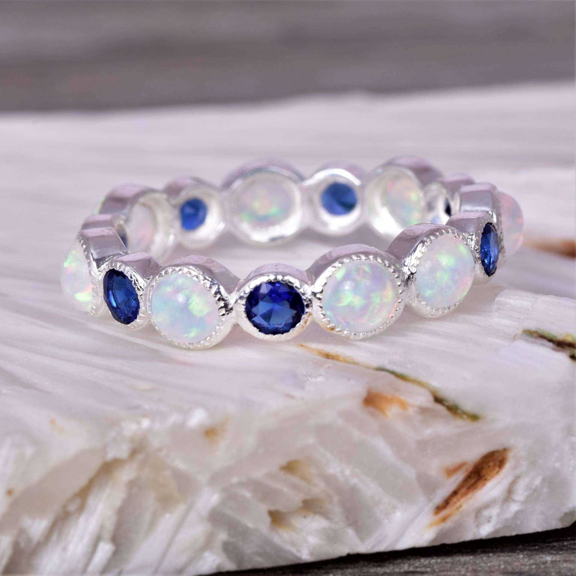 Opal Ehering Saphir Halb Eternity Matching Band Rose Gold Überzogen Sterling Silber 10K/14K Jubiläumsring von DreamsOfDazzle