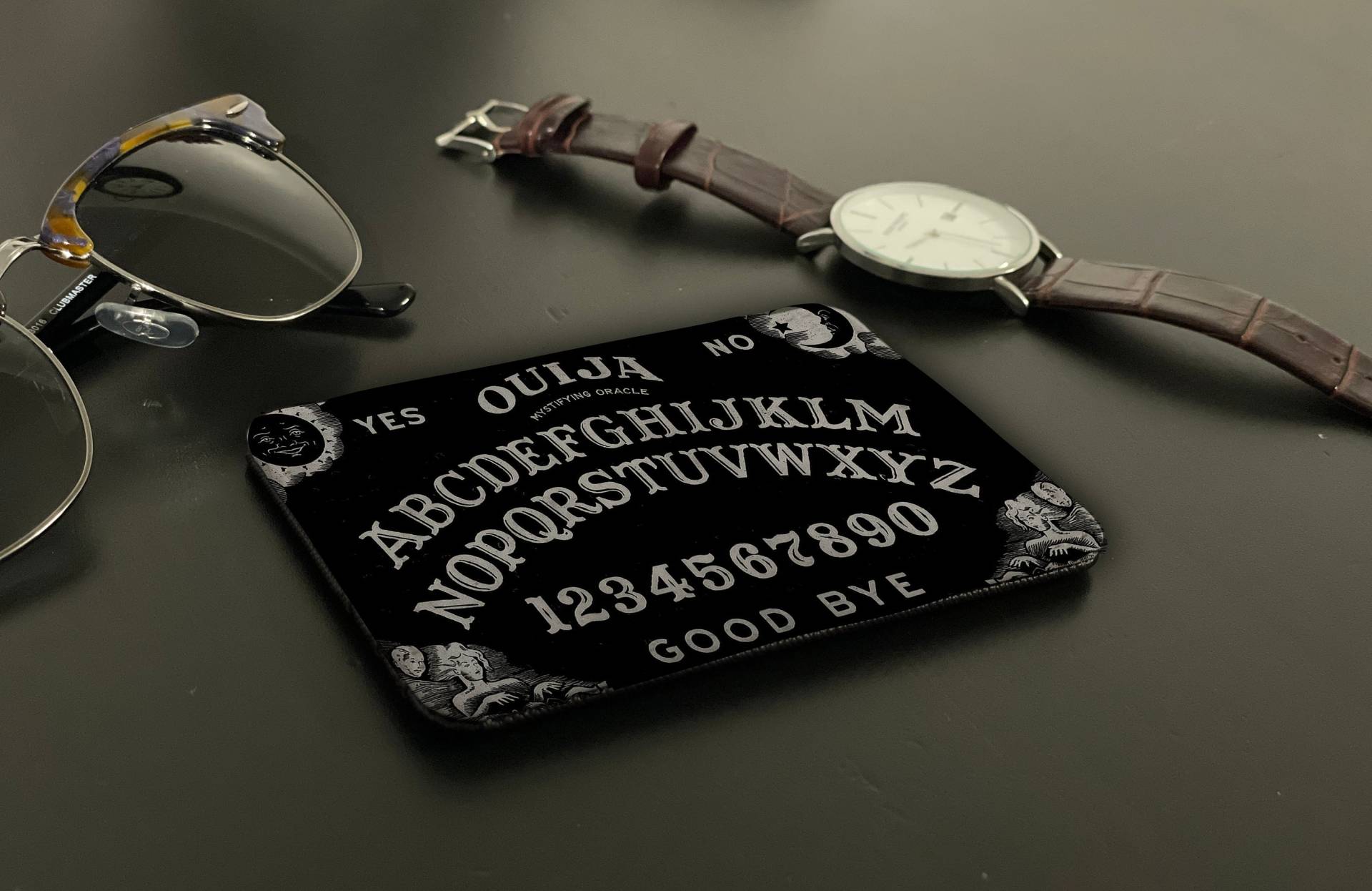 stilvoller Kartenhalter, Schlanker Kartenhalter Aus Kunstleder, Personalisierte Kreditkartenetui, Benutzerdefinierte Geldbörse, Ouija Spirit Board von DreamsbyMadee