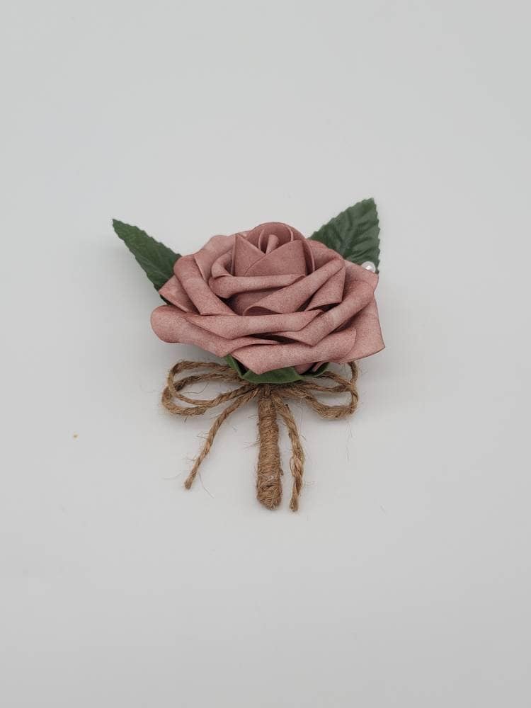 Dusty Rose & Burlap Boutonnieres Corsages, Erhältlich in 27 Farben, Corsages Anstecknadel Und Handgelenk, Passende Bouquets Verfügbar von Dreamsicalcreations