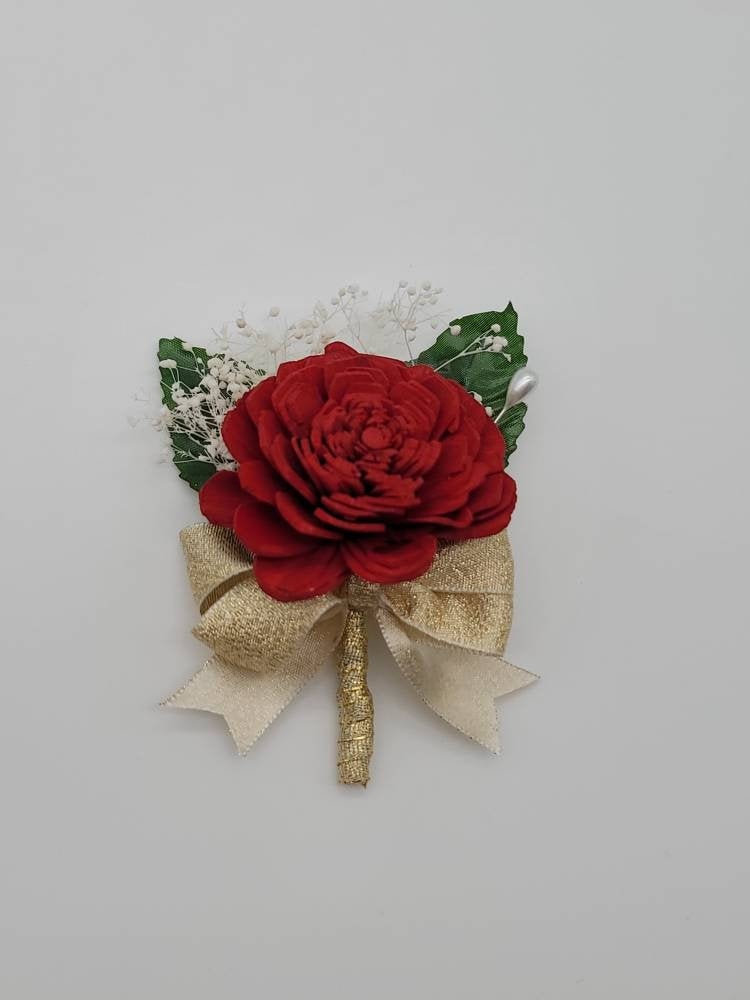 Rote Und Goldene Sola Holz Boutonnieres Corsages, 22 Blumenfarben Erhältlich, Passende Sträuße Erhältlich von Dreamsicalcreations