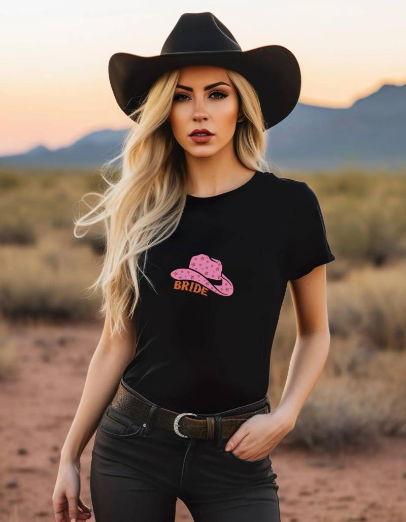 Geschenk Für Die Braut, Braut Shirt Erste Herzhülle, Verlobungsgeschenk, Einzigartiges Brautpartygeschenk Geschenk Für Die Braut, Braut Shirt Erste Herzhülle, Verlobungsgeschenk, Einzigartiges Brautpartygeschenk von DreamyDesignPrint